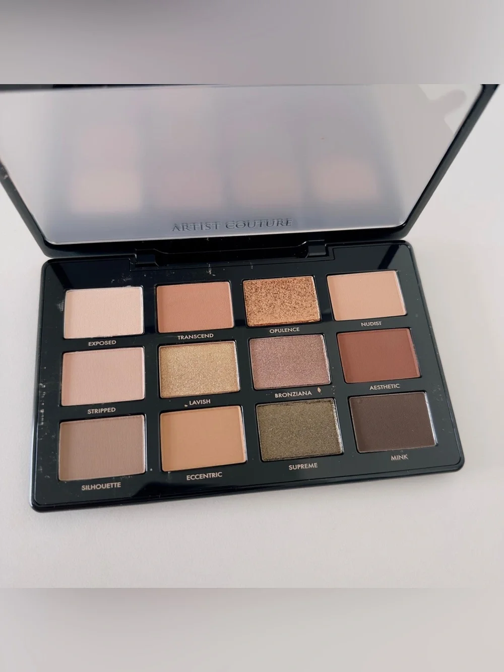 NWT Artist Couture Supreme Nudes Eyeshadow Palette